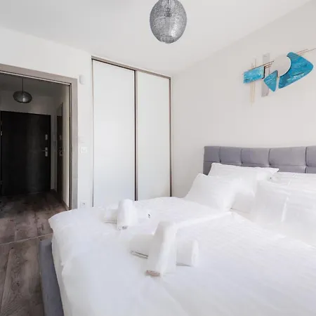 Bauhaus Wellness 105 * Siofok