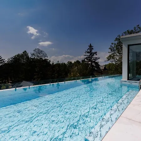 Bauhaus Wellness 105