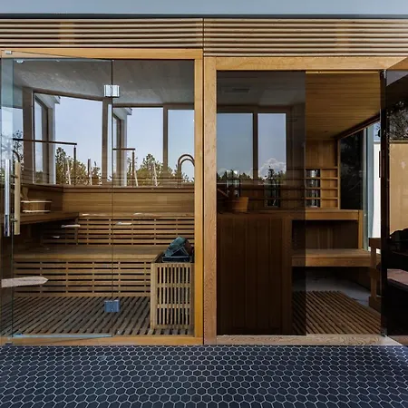 Bauhaus Wellness 105 * Siofok