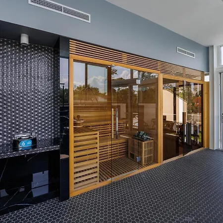 Bauhaus Wellness 105 شقة