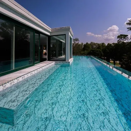 Bauhaus Wellness 105 *