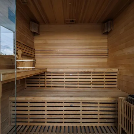 Bauhaus Wellness 105 Apartment