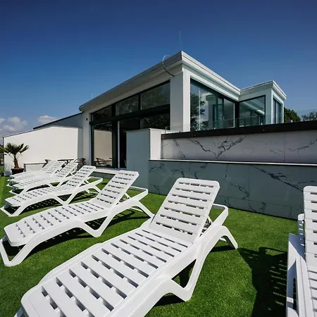 Bauhaus Wellness 105 Siofok