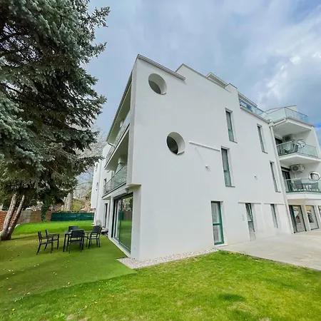 Bauhaus Wellness 105 شقة