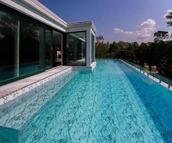 Bauhaus Wellness 105 *